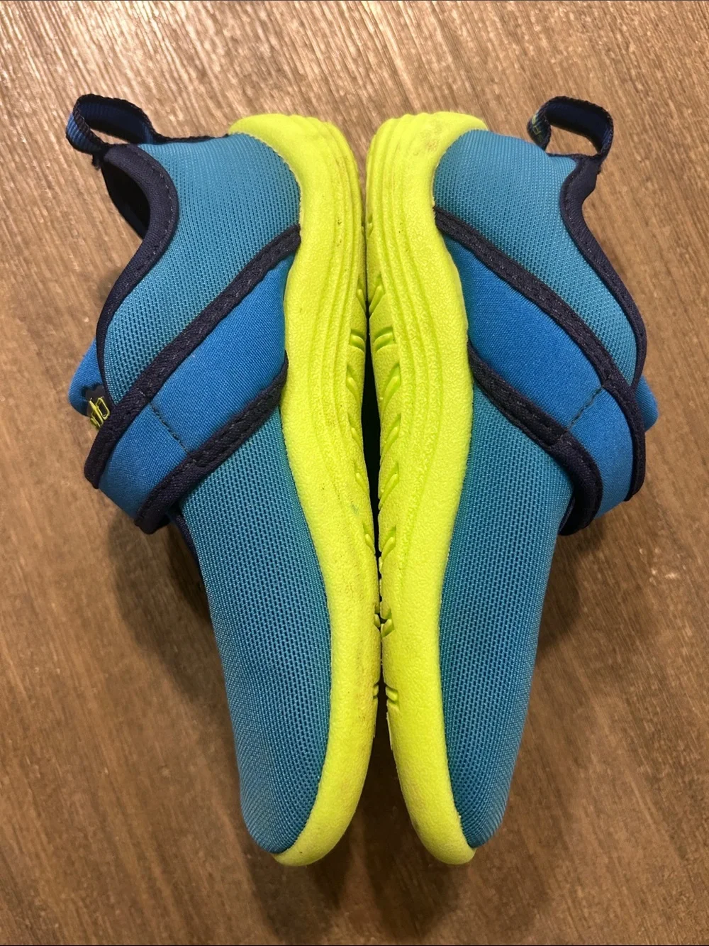 Speedo Kids Blue and Navy Lime-Trim Water Shoes, Size 9/10, Gently Used.
